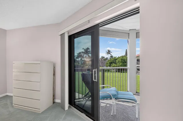 Unit 204 photo 25