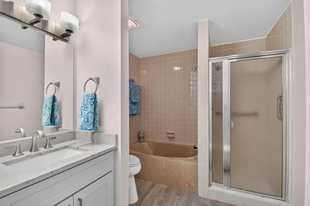 Unit 204 photo 30