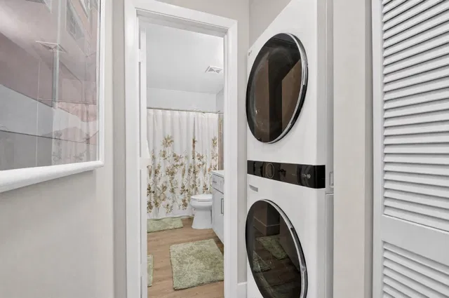Unit 204 photo 31