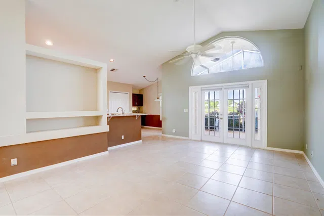  Residence photo 14