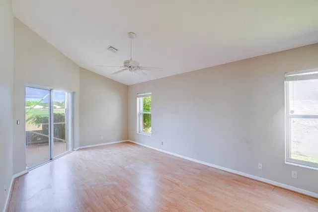  Residence photo 28