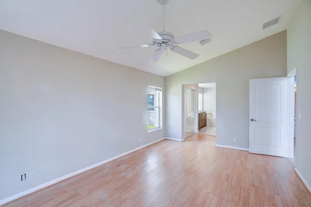  Residence photo 31
