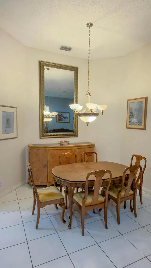  Residence photo 9