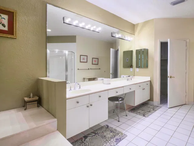  Residence photo 12