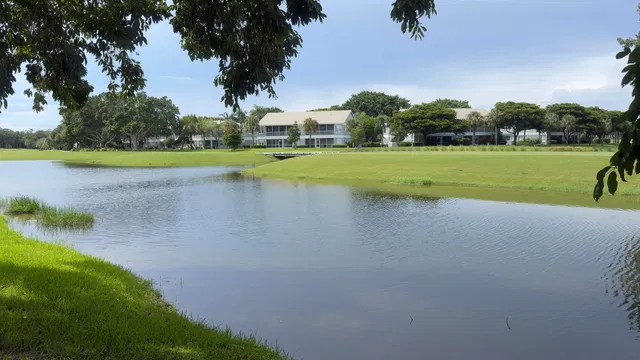  Residence photo 16