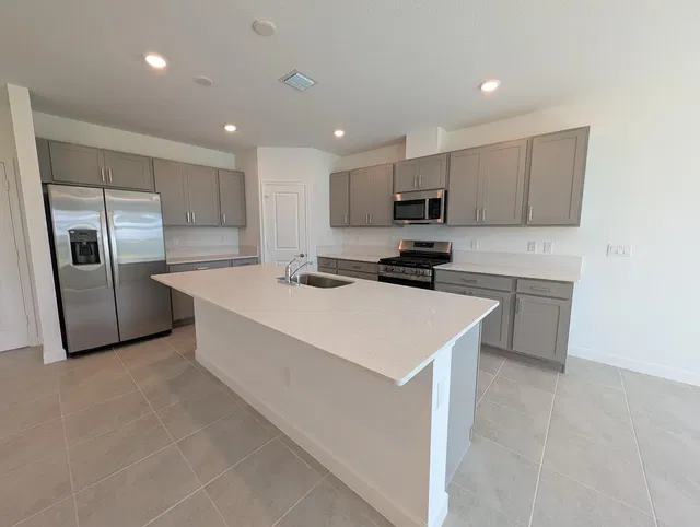 Residence photo 5