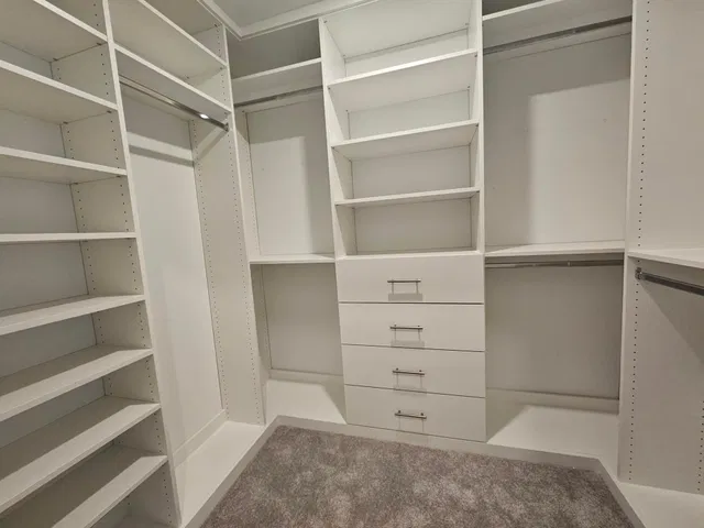 Residence photo 17