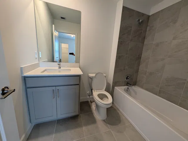 Residence photo 24