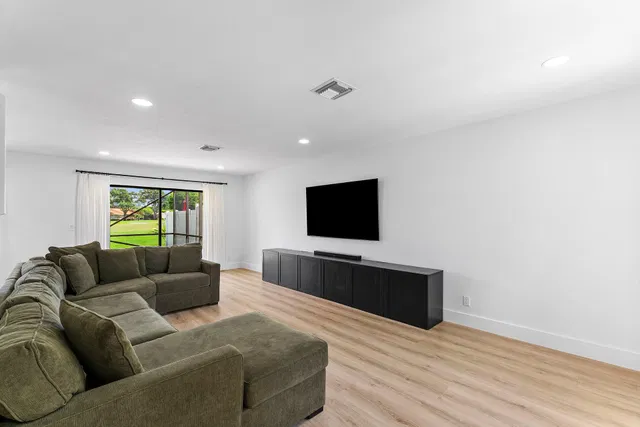 Residence photo 13