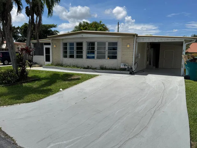 Residence photo 3