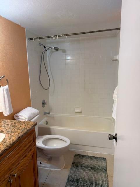 Unit B photo 14