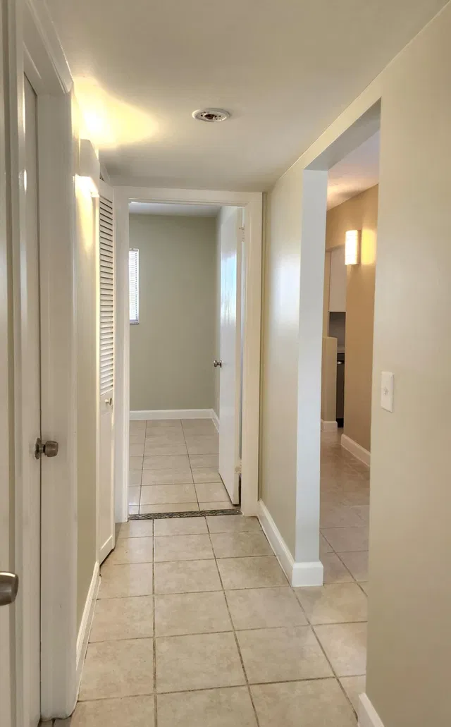 Unit D36 photo 10