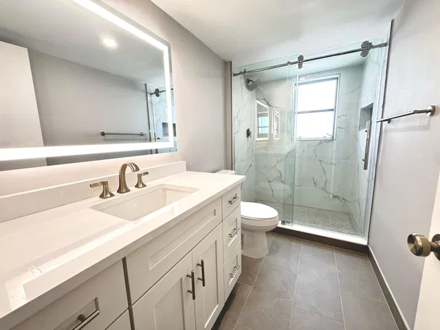 Unit 301 photo 25