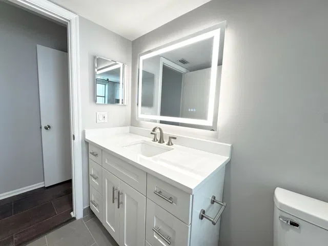 Unit 301 photo 26