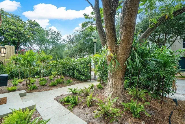 West Palm Beach Residence photo 18
