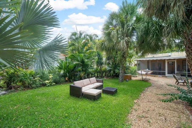 West Palm Beach Residence photo 20
