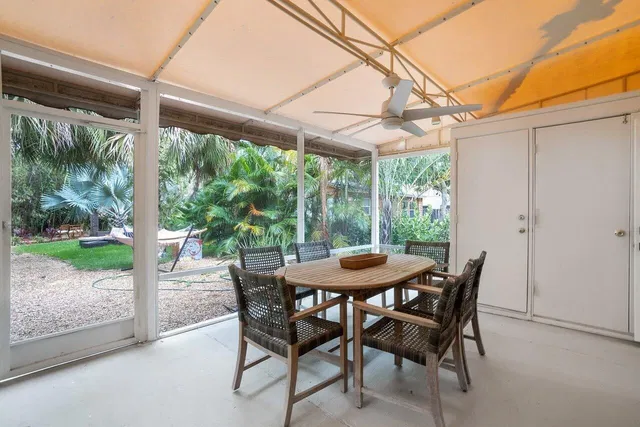 West Palm Beach Residence photo 24