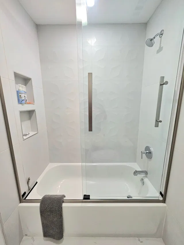 Unit 201 photo 27