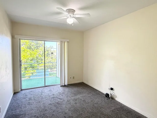 Unit 205 photo 12