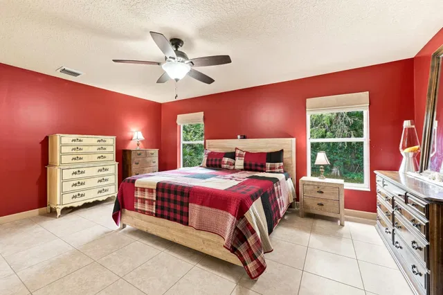 Residence photo 38