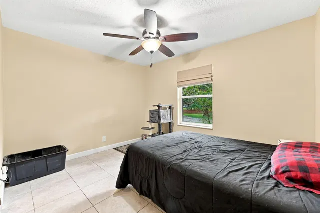 Residence photo 51