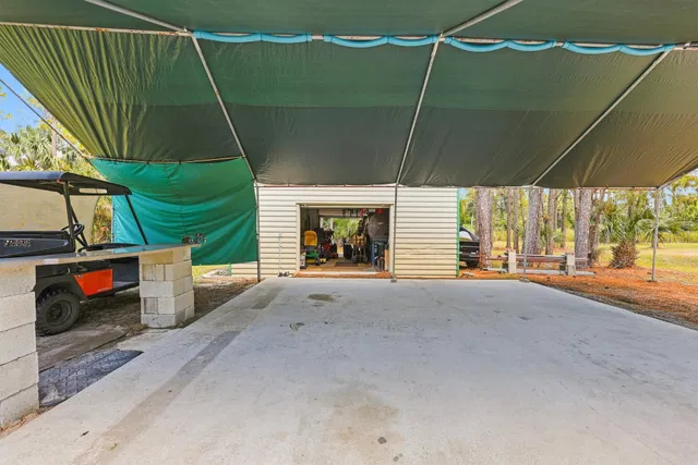 Residence photo 75
