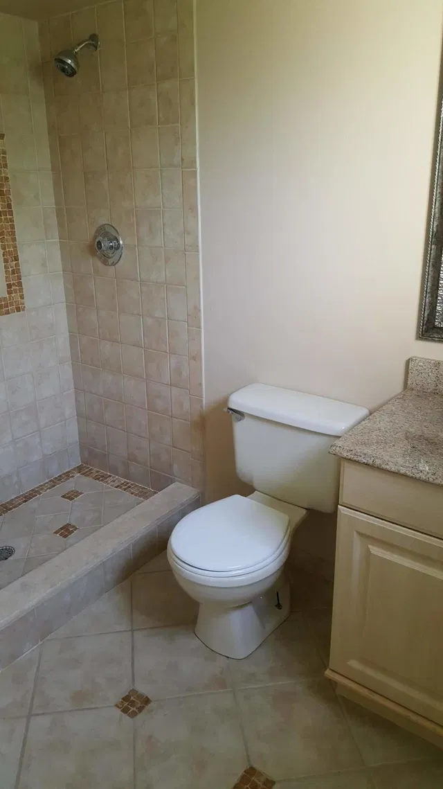 Unit 301 photo 13