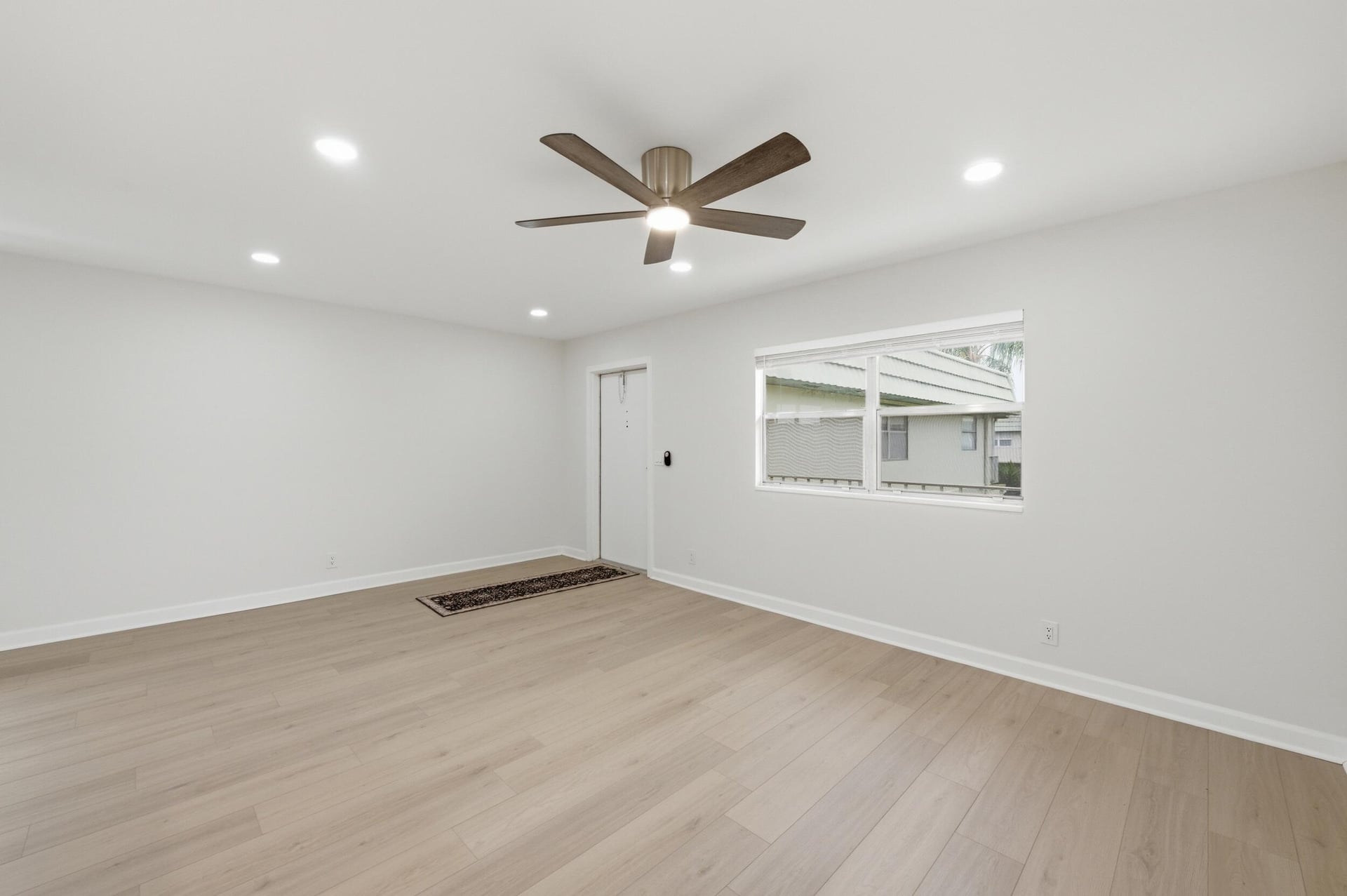 Residence photo 12