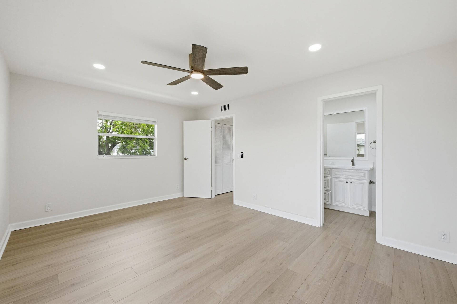 Residence photo 23
