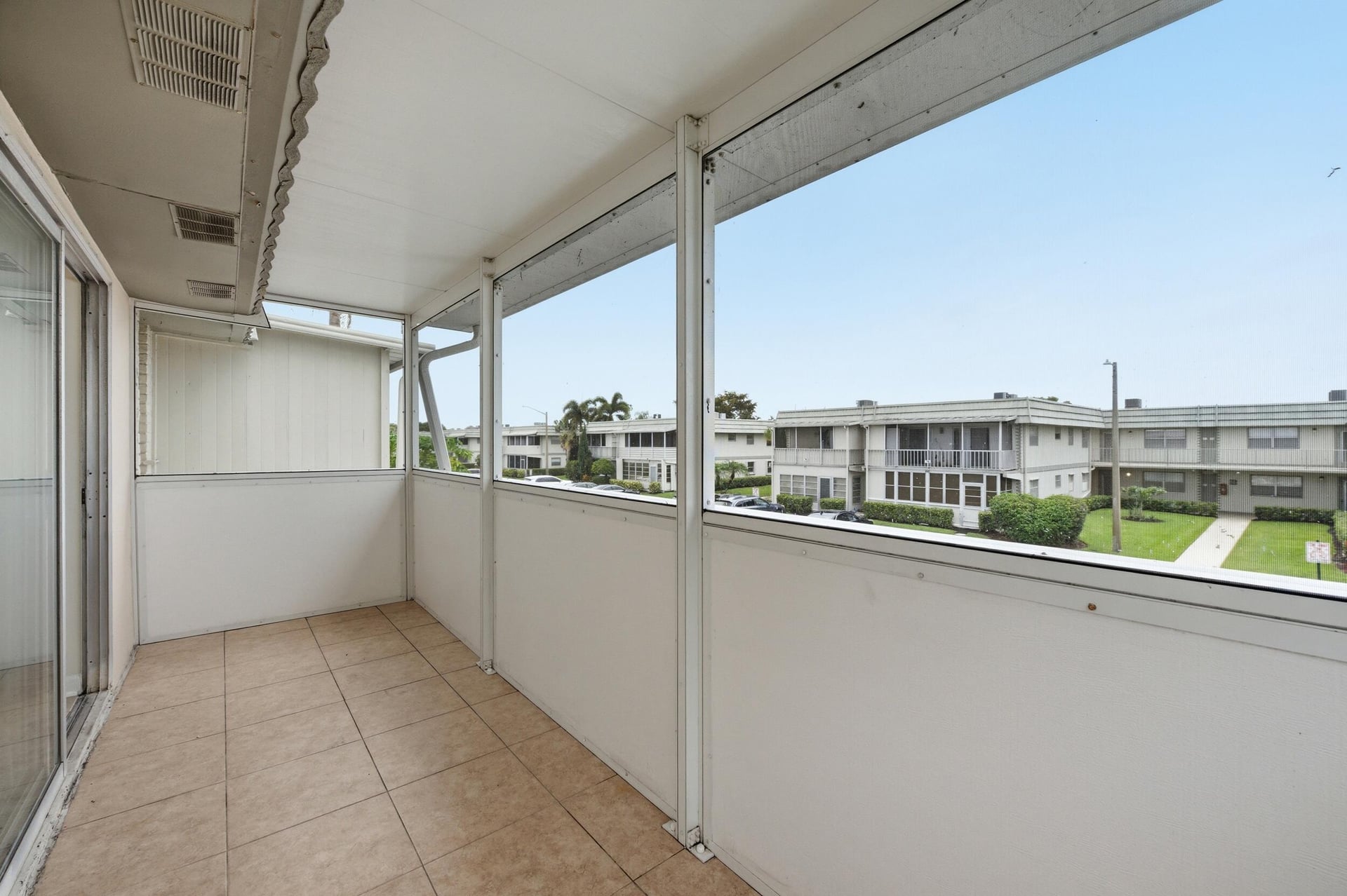 Residence photo 30