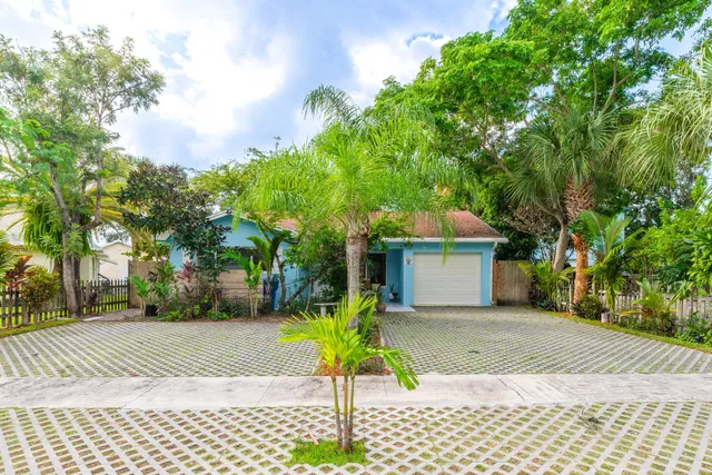 Residence photo 5