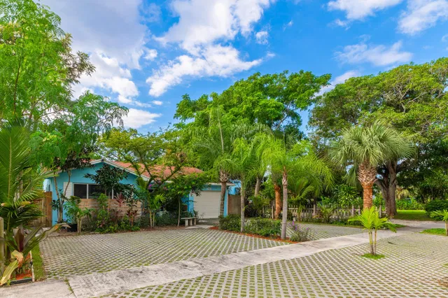 Residence photo 6