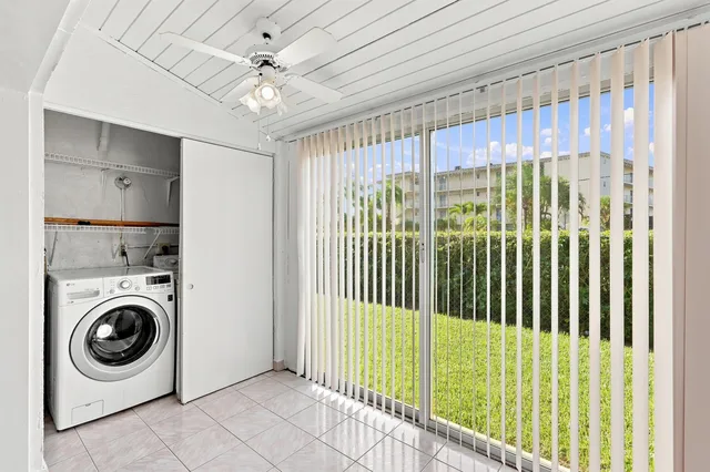 Unit 137 photo 20