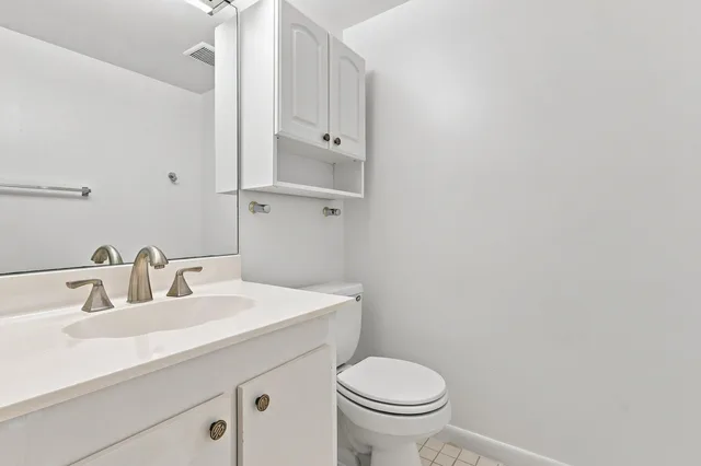 Unit 137 photo 30