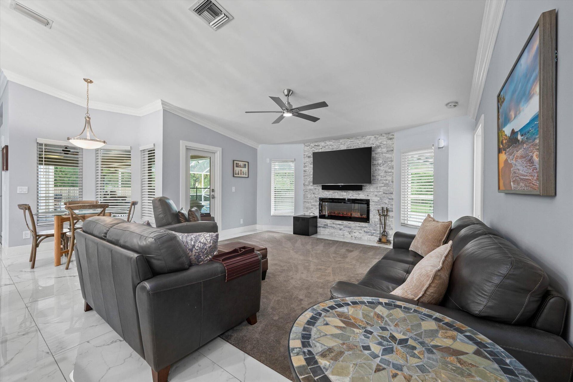 Residence photo 8