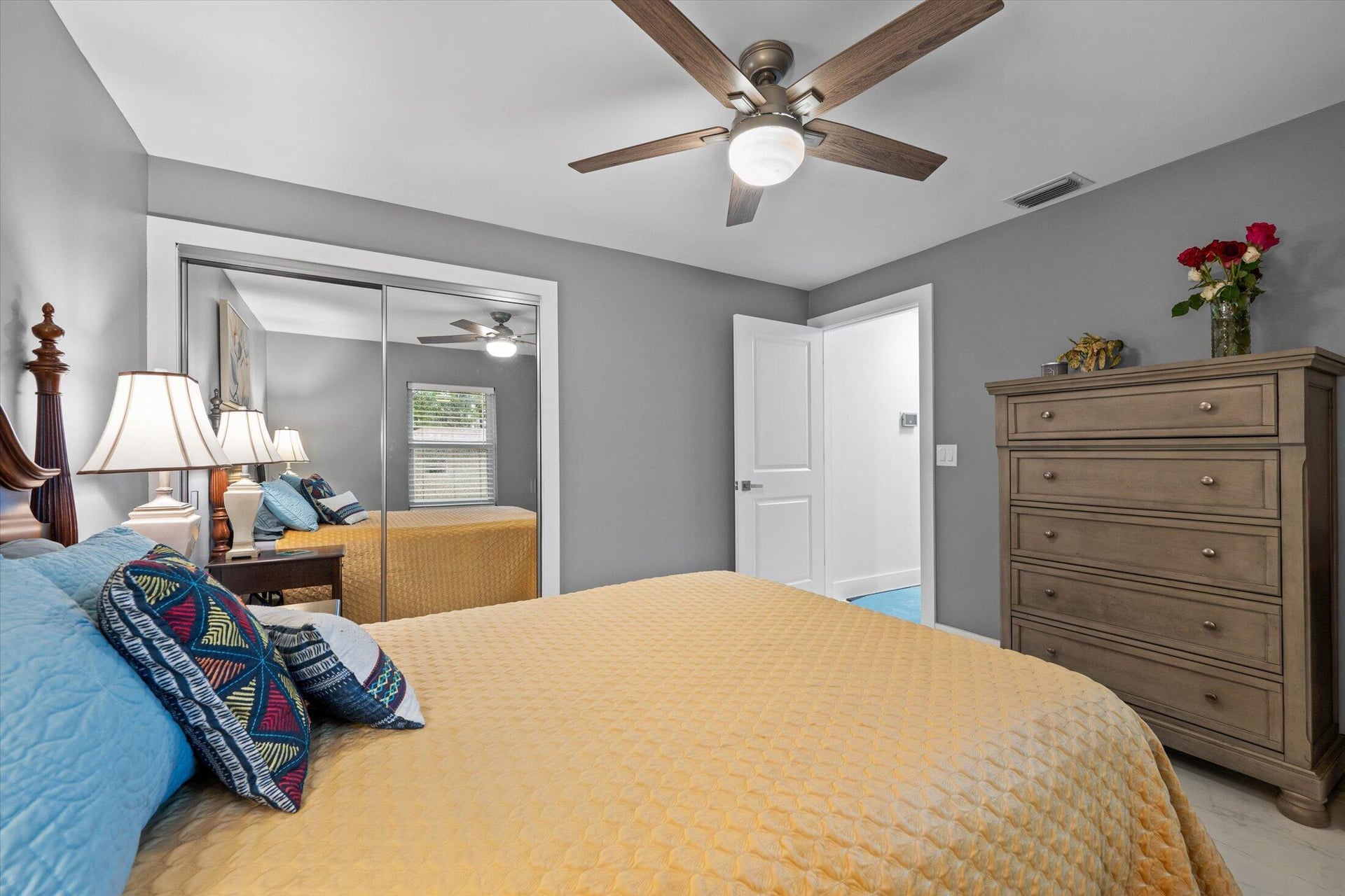 Residence photo 24