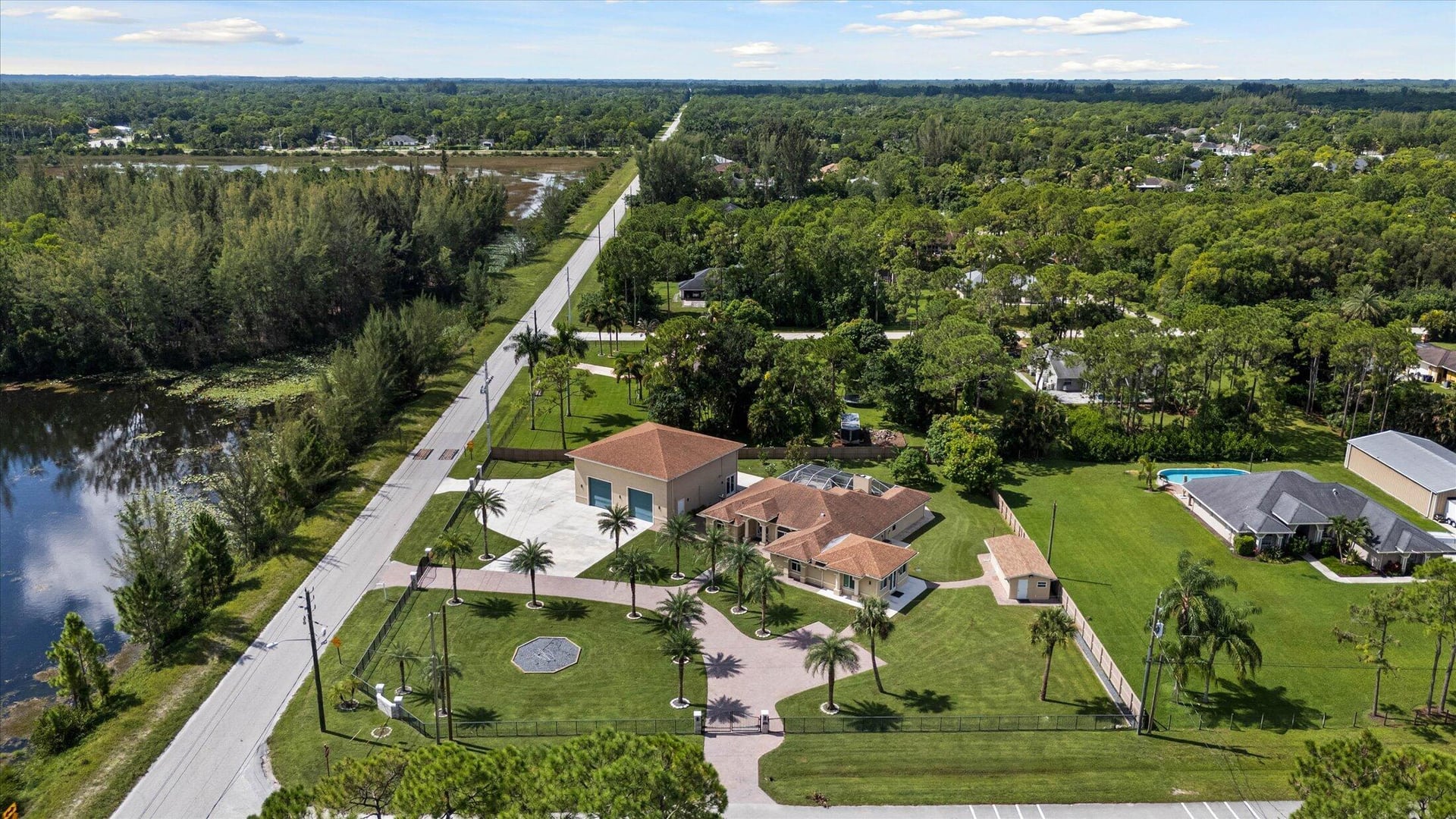 Residence photo 63