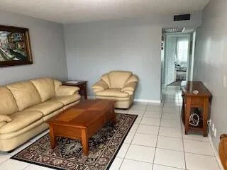  Unit 240 photo 4