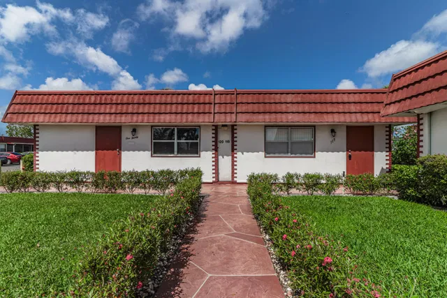 Residence photo 2