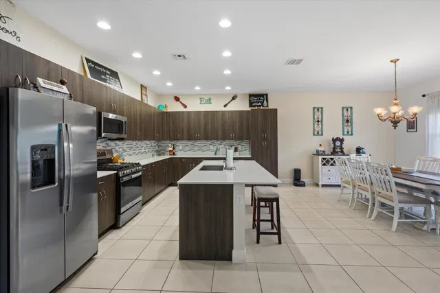 Residence photo 14