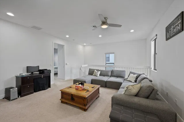 Residence photo 20