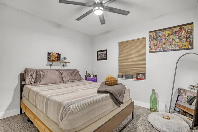 Residence photo 23