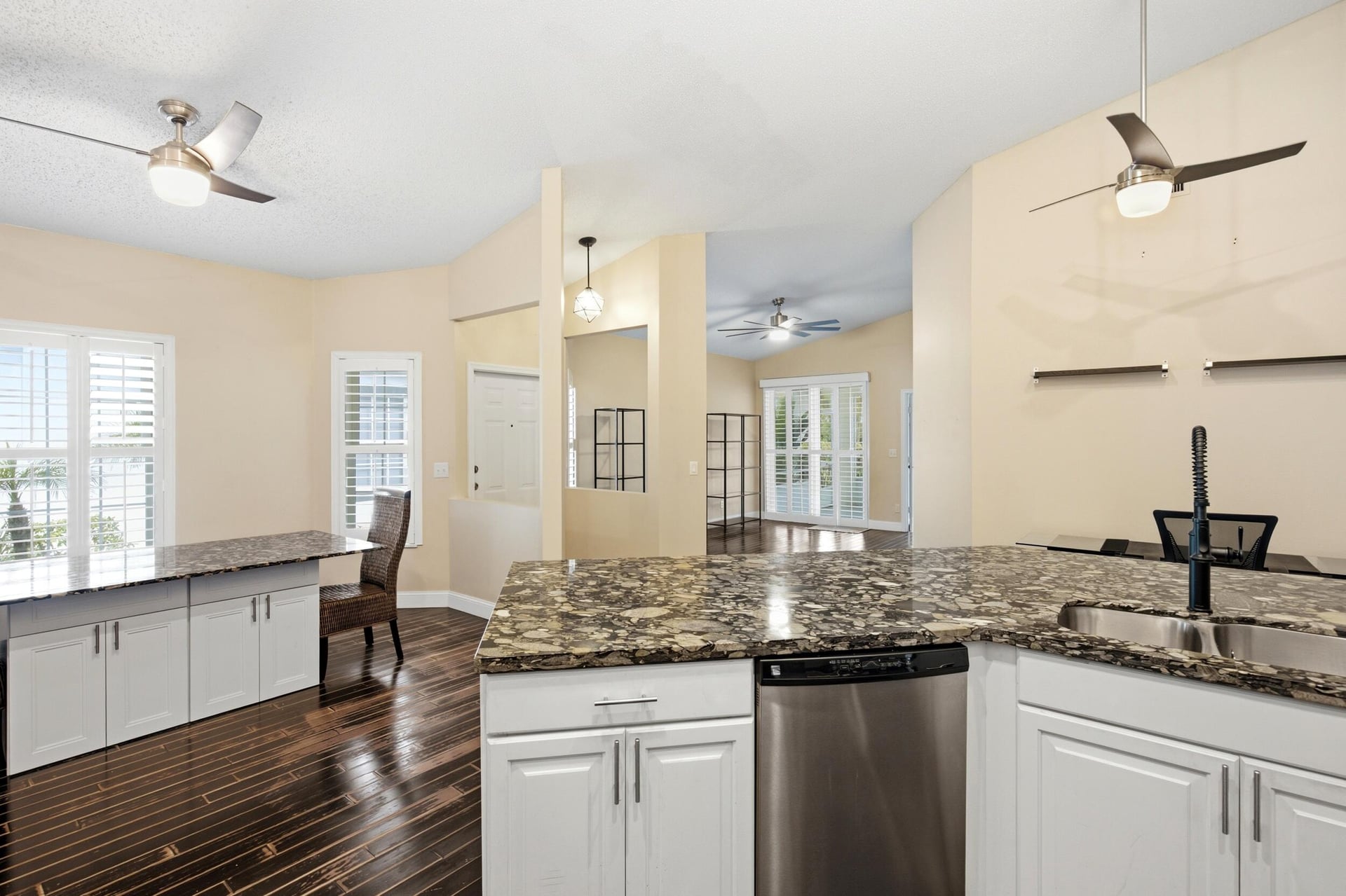Residence photo 13