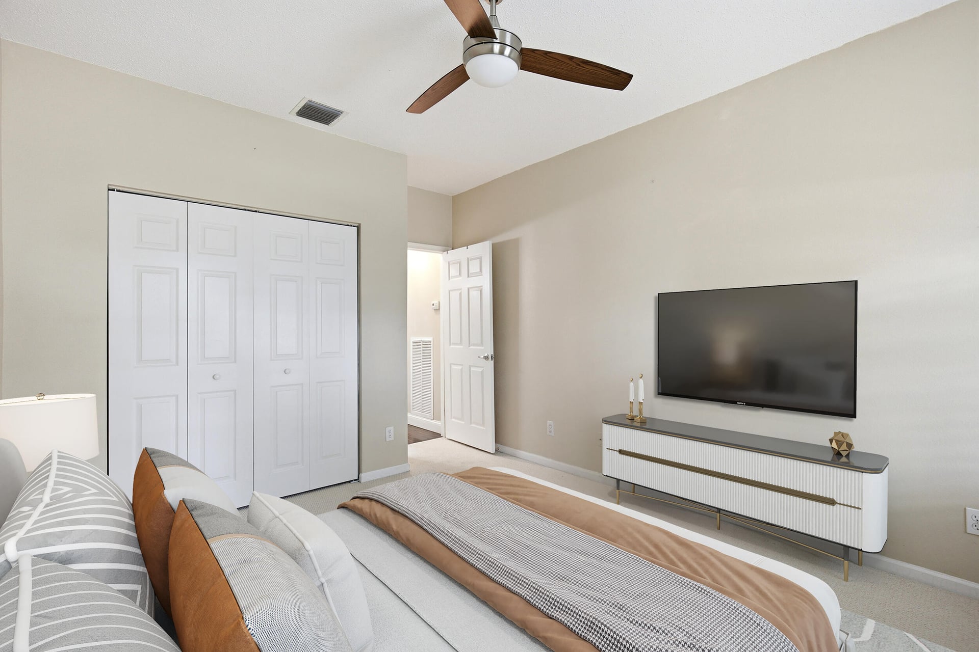 Residence photo 23