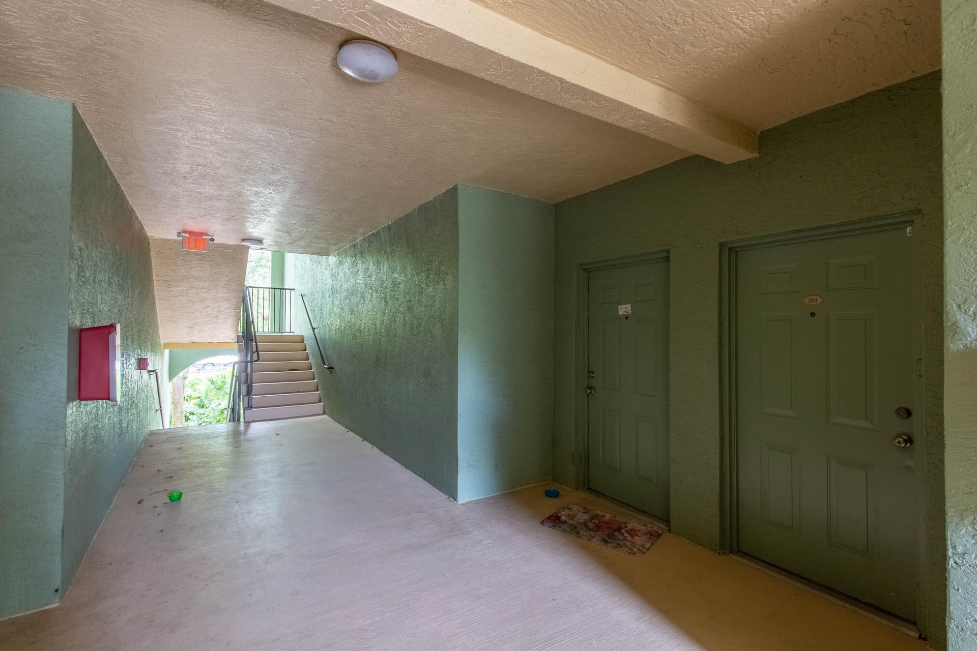  Unit 203 photo 4
