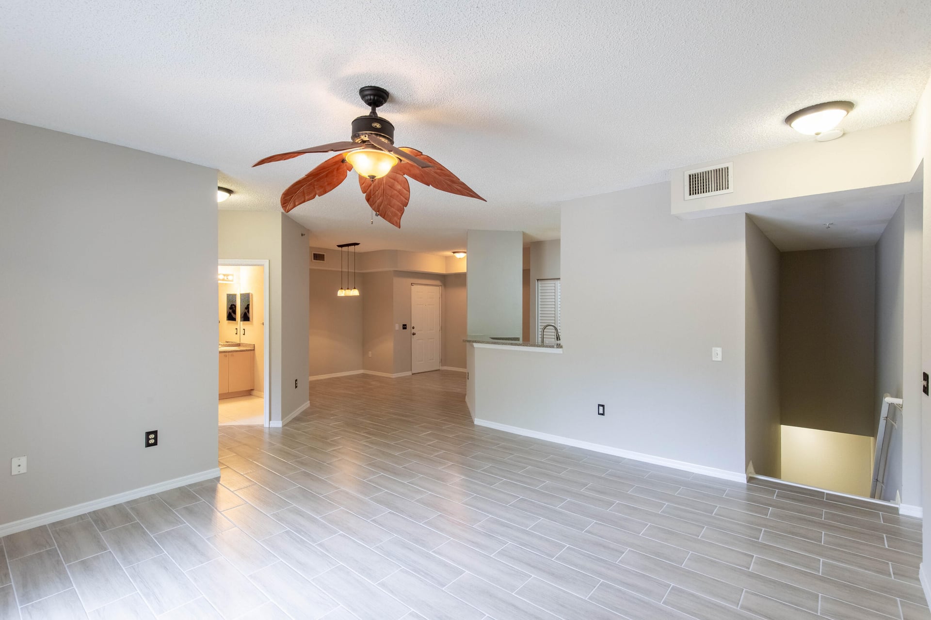  Unit 203 photo 8