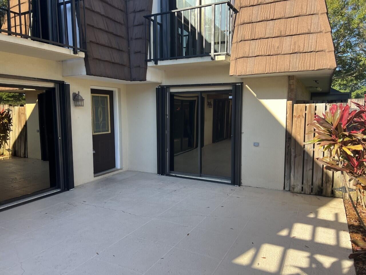 Residence photo 5