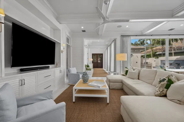  Residence photo 5