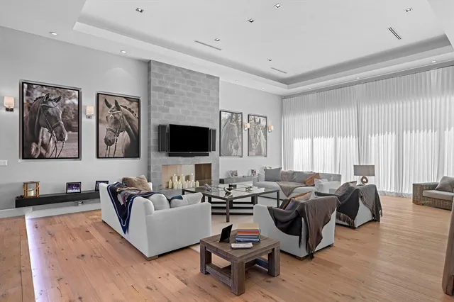 Residence photo 6