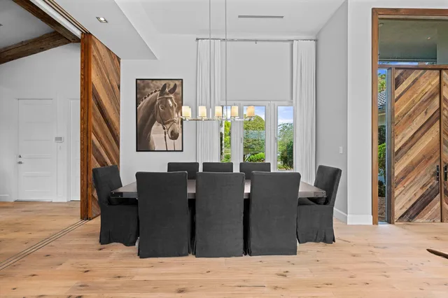 Residence photo 11
